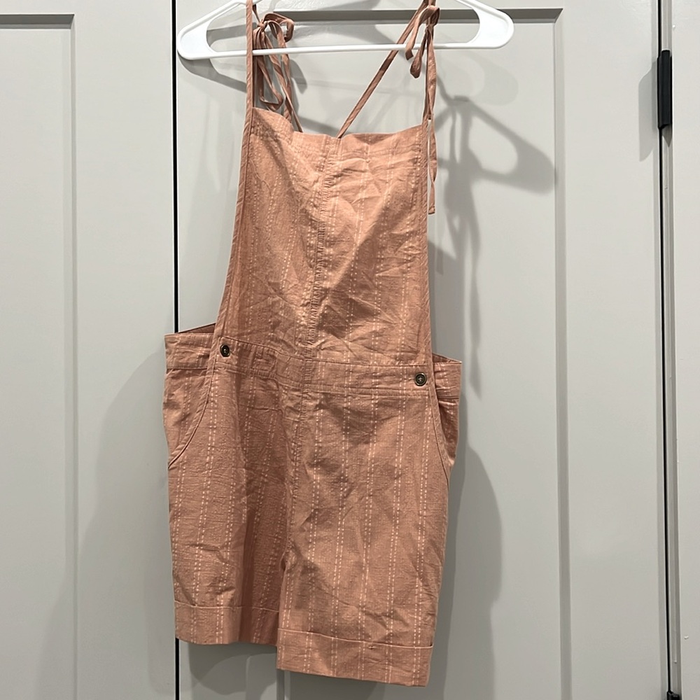 Umgee shoulder tie shortalls, NWT